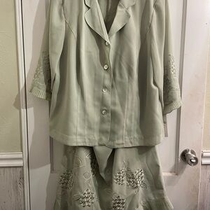 Chic Pastel Green Embroidered Skirt Set